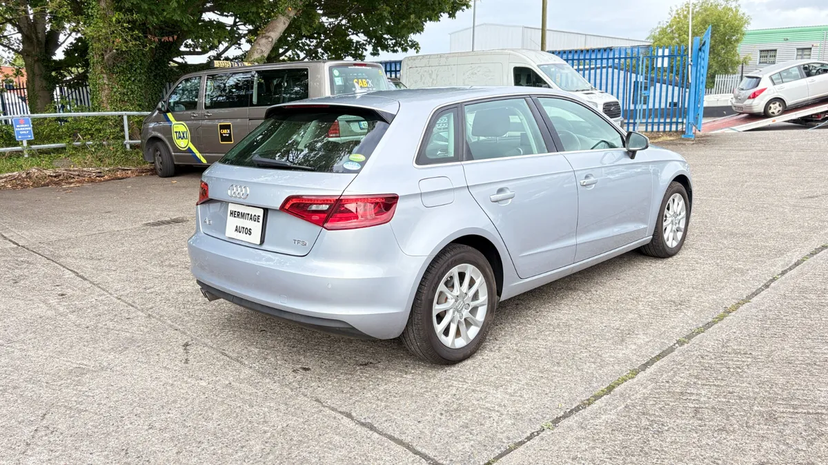 Audi A3 1.4 TFSI Sportsback S-Tronic 2016 - Image 4
