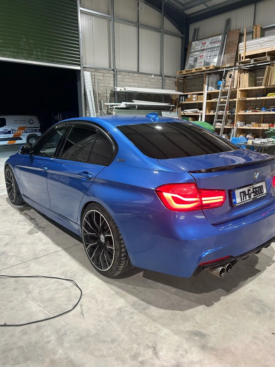 BMW 330e M-Sport - Image 3