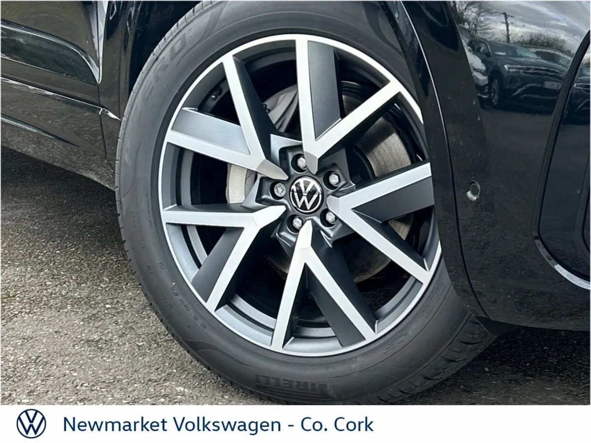 Volkswagen Touareg TWO SEATER COMMERCIAL FINAL EDI - Image 2