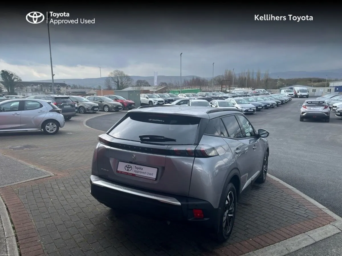 Peugeot 2008 ALLURE 1.2 100 4DR - Image 2