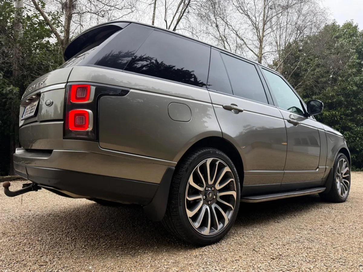 Land Rover Range Rover 3.0 TDV6 VOGUE - Image 4