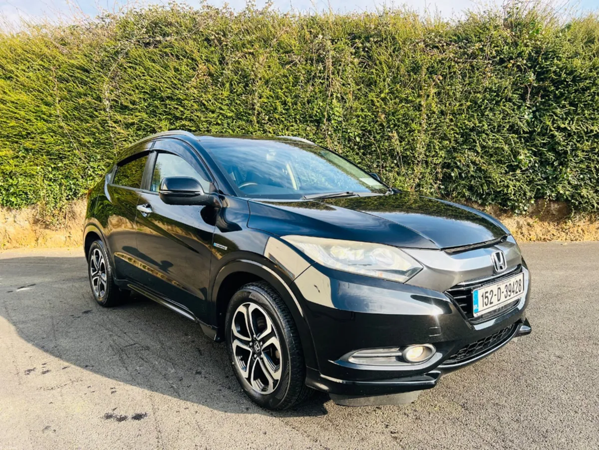 Honda Vezel DAA-RU3 - Image 1