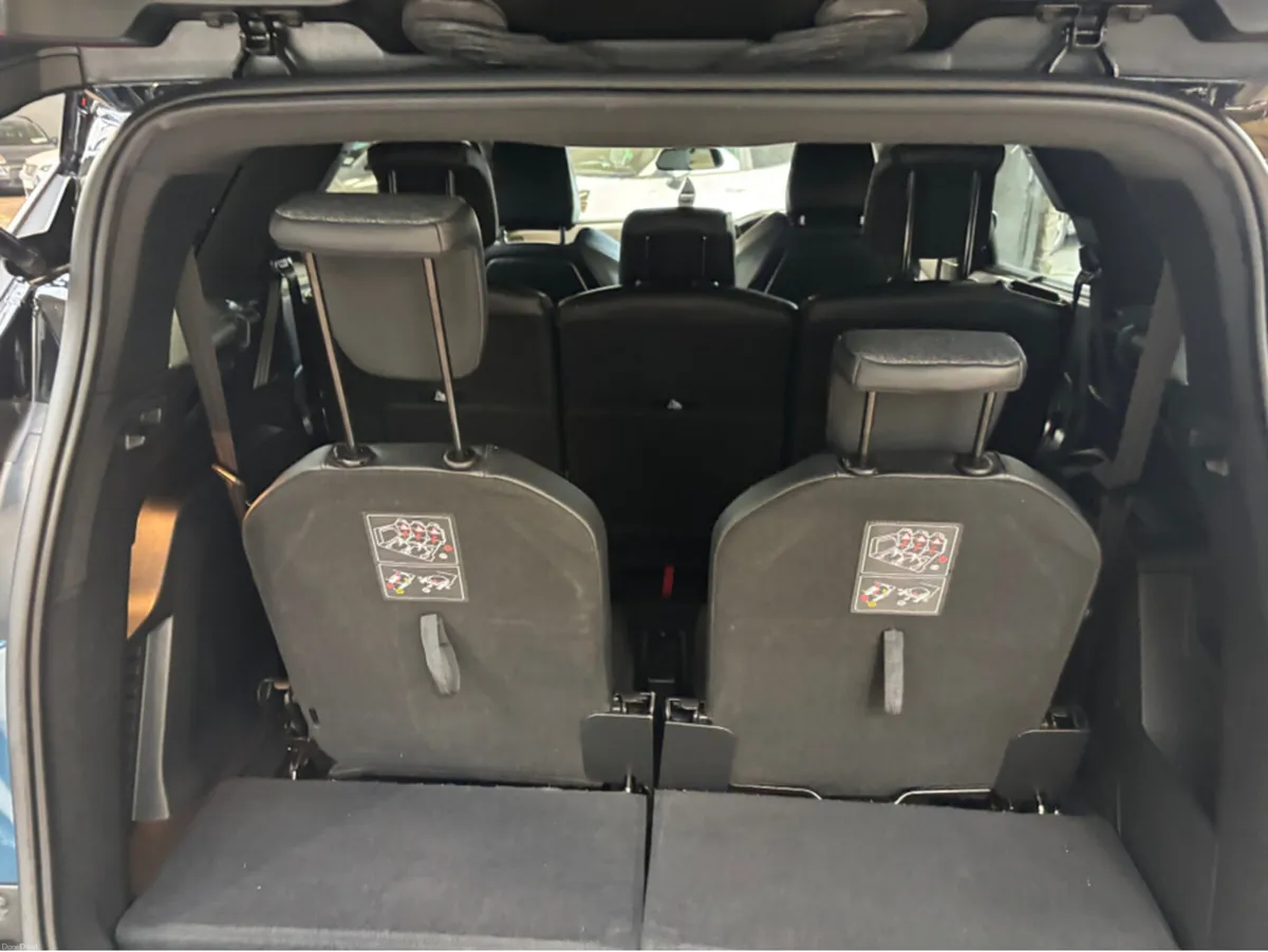 Peugeot 5008 FL ALLURE 1.5 BLUE HDI 13 7 Seater - Image 4