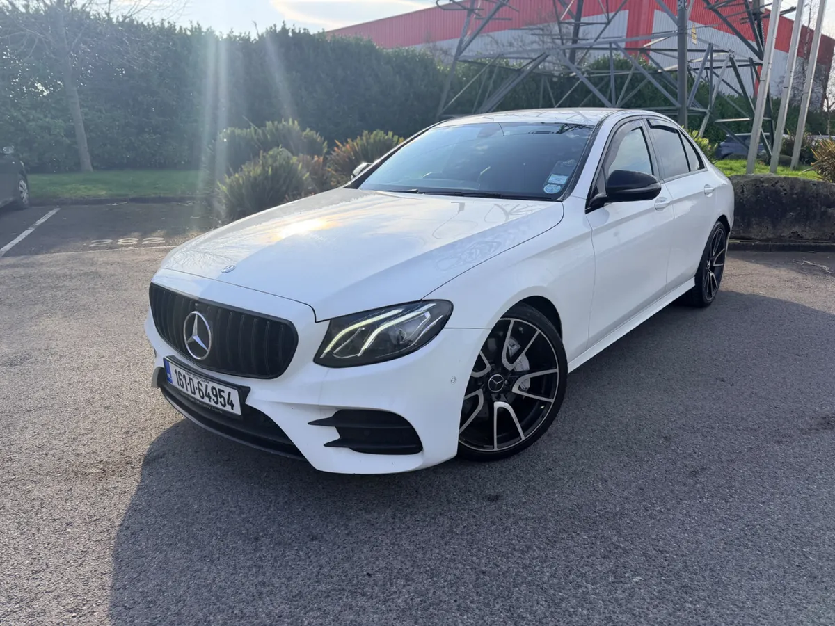 161 Mercedes-Benz E-Class  E220 D **** AMG Styling - Image 1