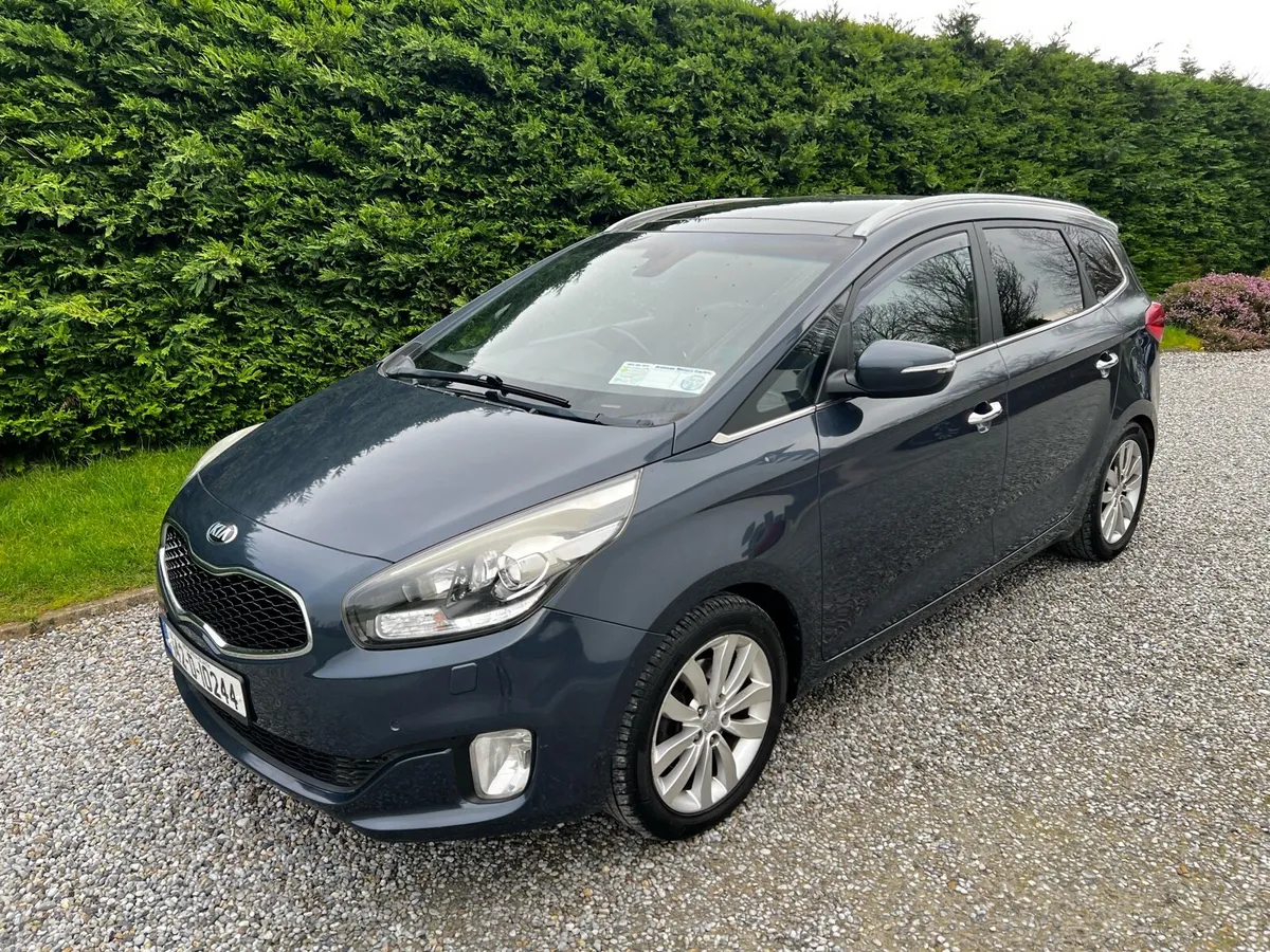 142 Kia Carens Platinum 7 Seater - Image 3