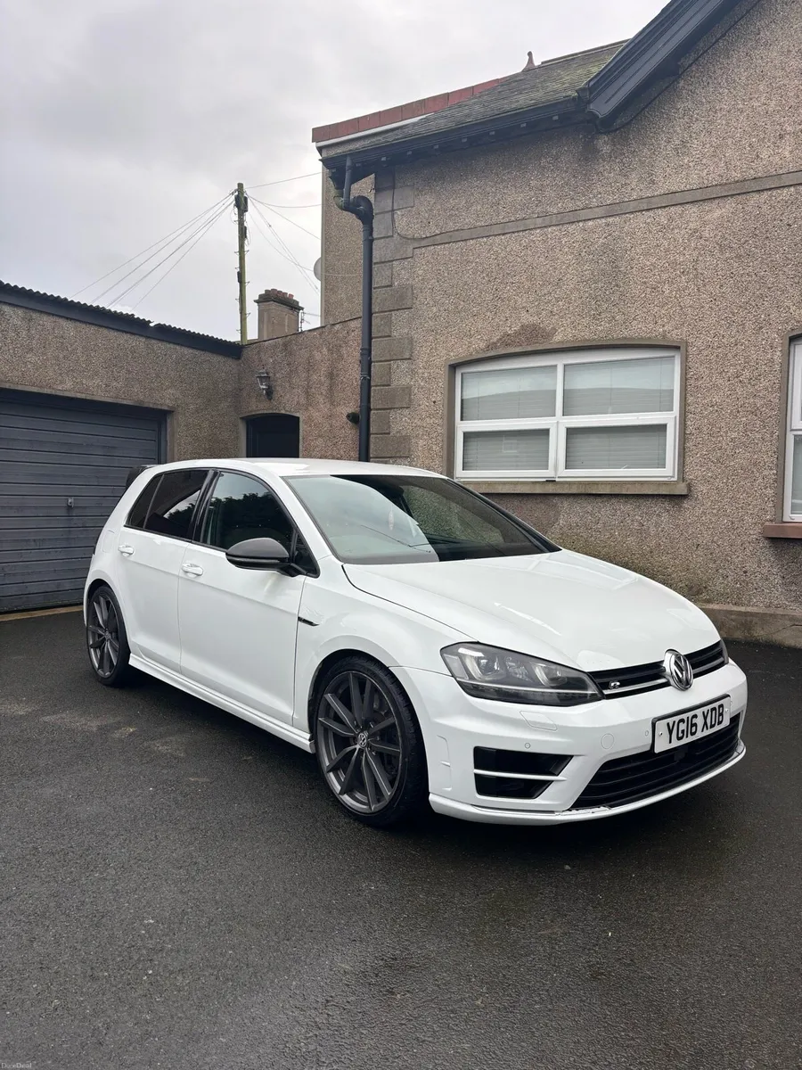 2016 VOLKSWAGEN GOLF R DSG 2.0 TSI - Image 1