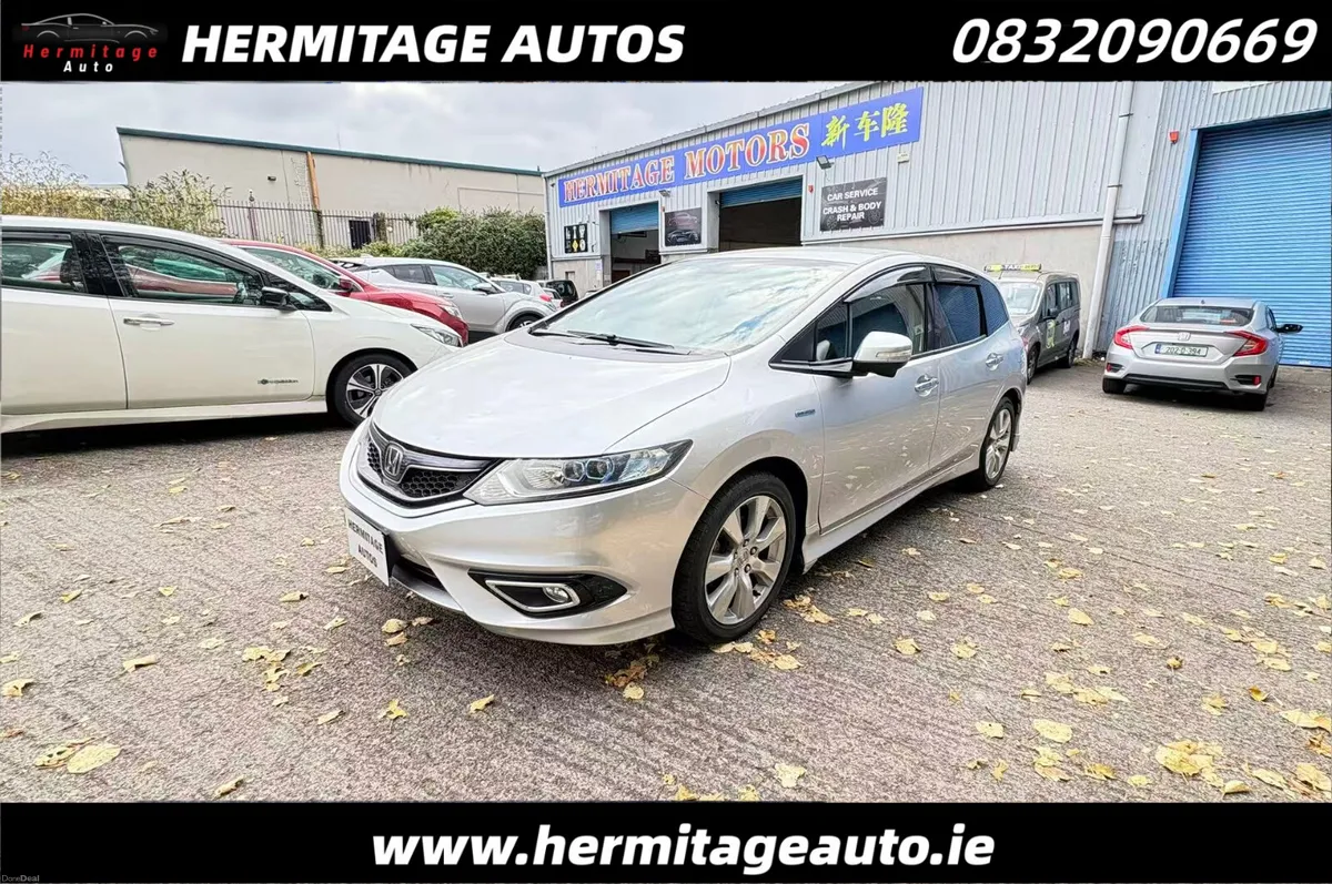 Honda Jade1.5 Hybrid Auto 6 SEATER 2015 - Image 3