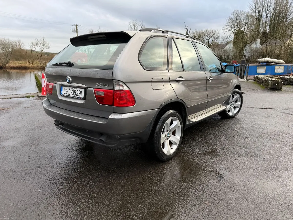 BMW X5 2005 - Image 2