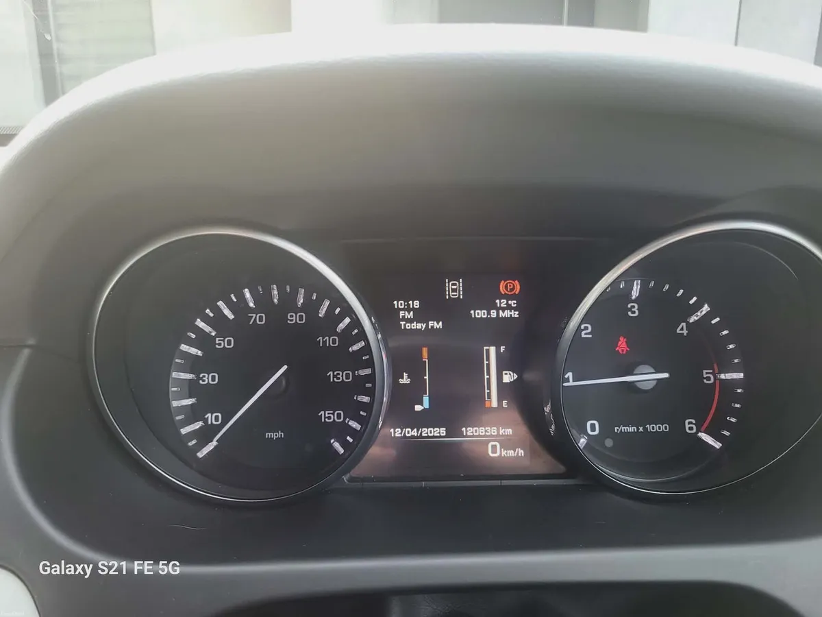 Discovery Sport HSE TD4 - Image 3