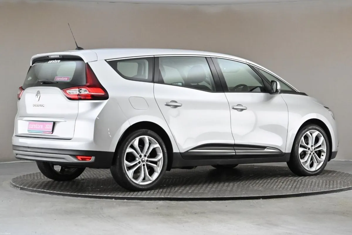 Renault Grand Scenic 1.75 Blue dCi 120 AUTO Play - Image 4