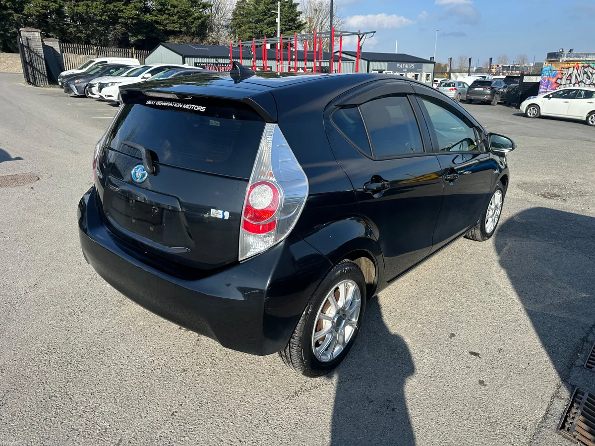 2014 TOYOTA AQUA  HYBRID PUSH START LOW MILES - Image 3