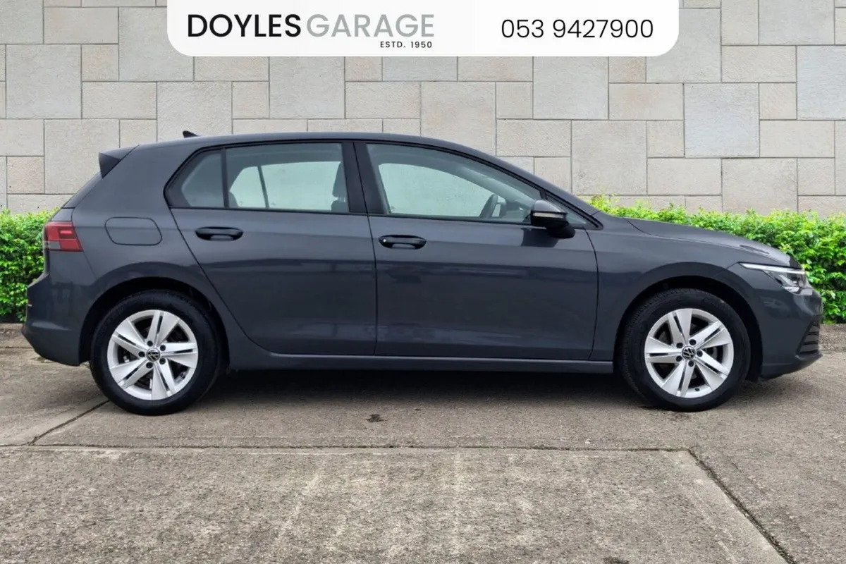 Volkswagen Golf Life 1.0 TSi Petrol 110bhp - Image 2