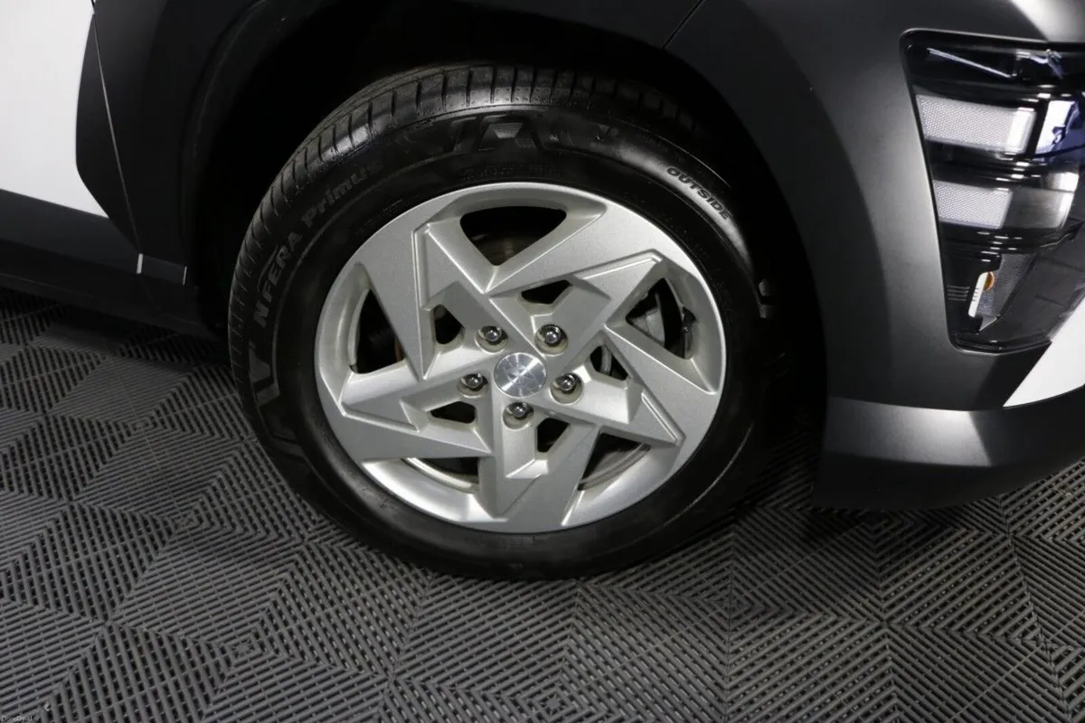 Hyundai KONA ELEGANCE 1.0L PETROL COMPACT SUV - Image 4