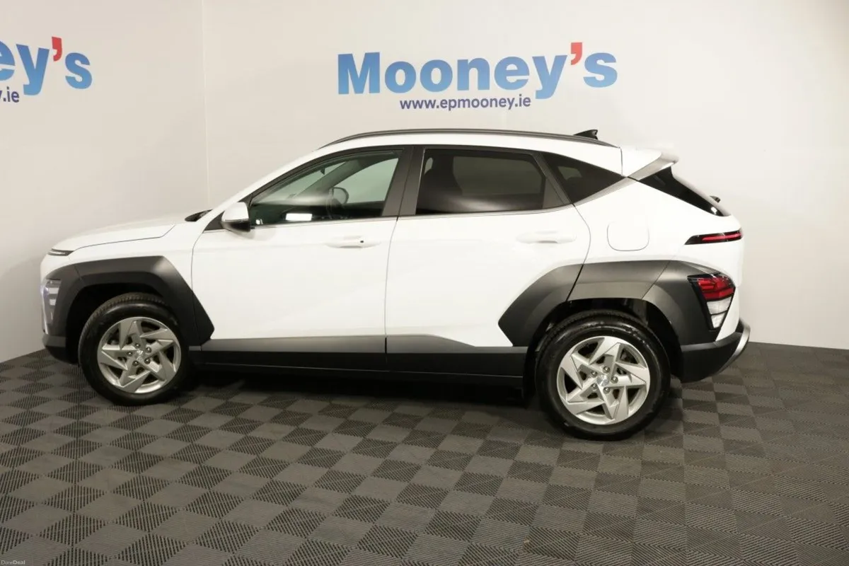 Hyundai KONA Elegance 1.0L Petrol Compact SUV - Image 6