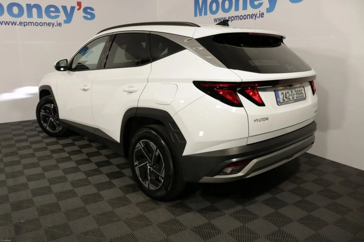Hyundai Tucson Hybrid Exeutive 1.6L Petrol Automat - Image 5