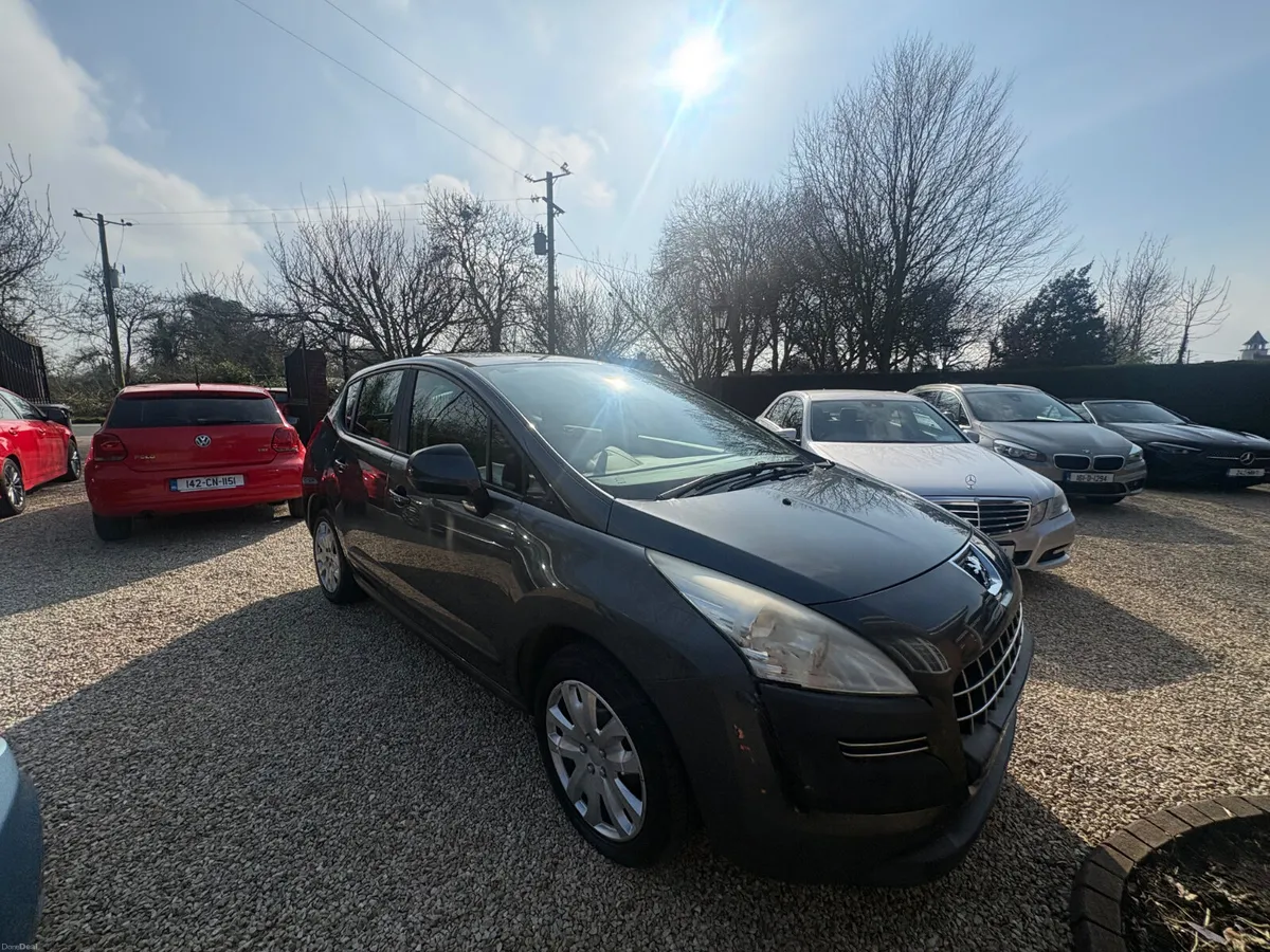 Peugeot 3008 2011 , 1.6 DIESEL AUTOMATIC - Image 2