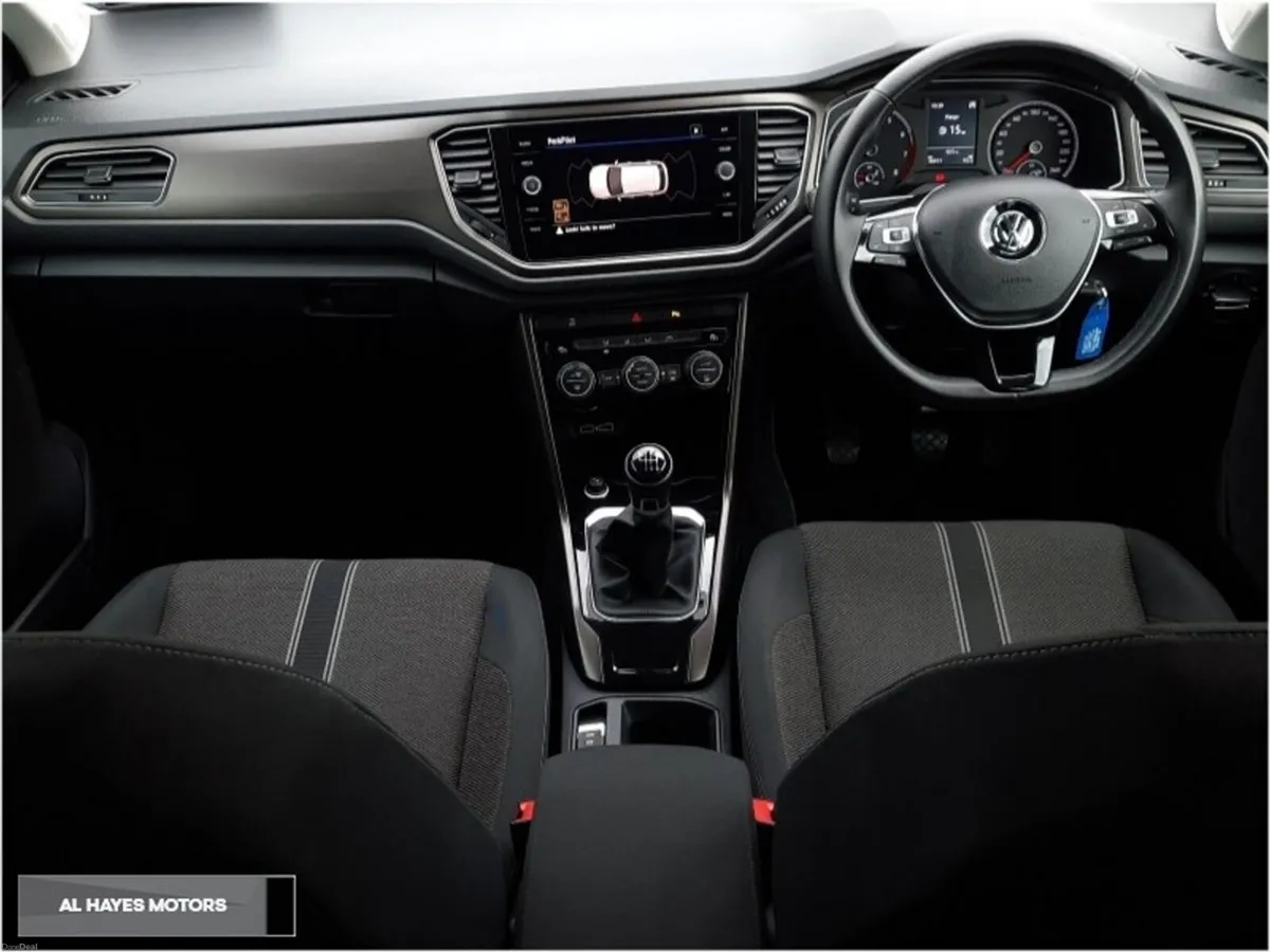 Volkswagen T-Roc **ONLY 36,910 KMS**HEATED SEATS** - Image 2