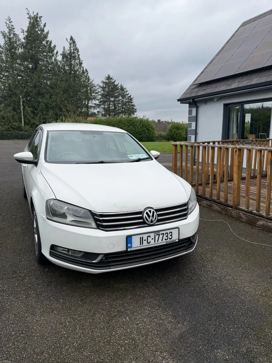 Volkswagen Passat - Image 2