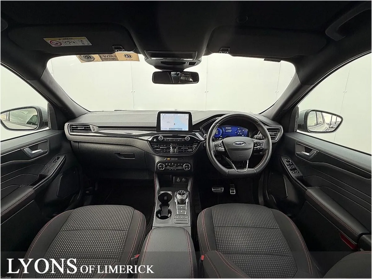 Ford Kuga 2.5 Duratec 225PS PHEV ST-Line Auto - Image 3