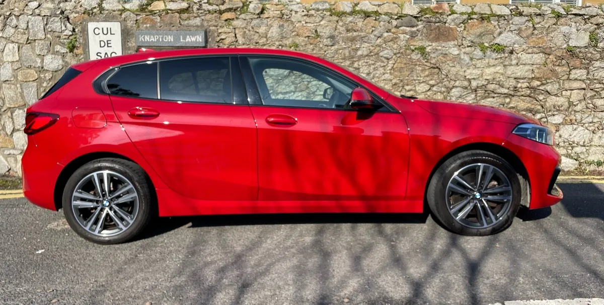 BMW 1 Series 118i Automatic - 19k kms - Image 4