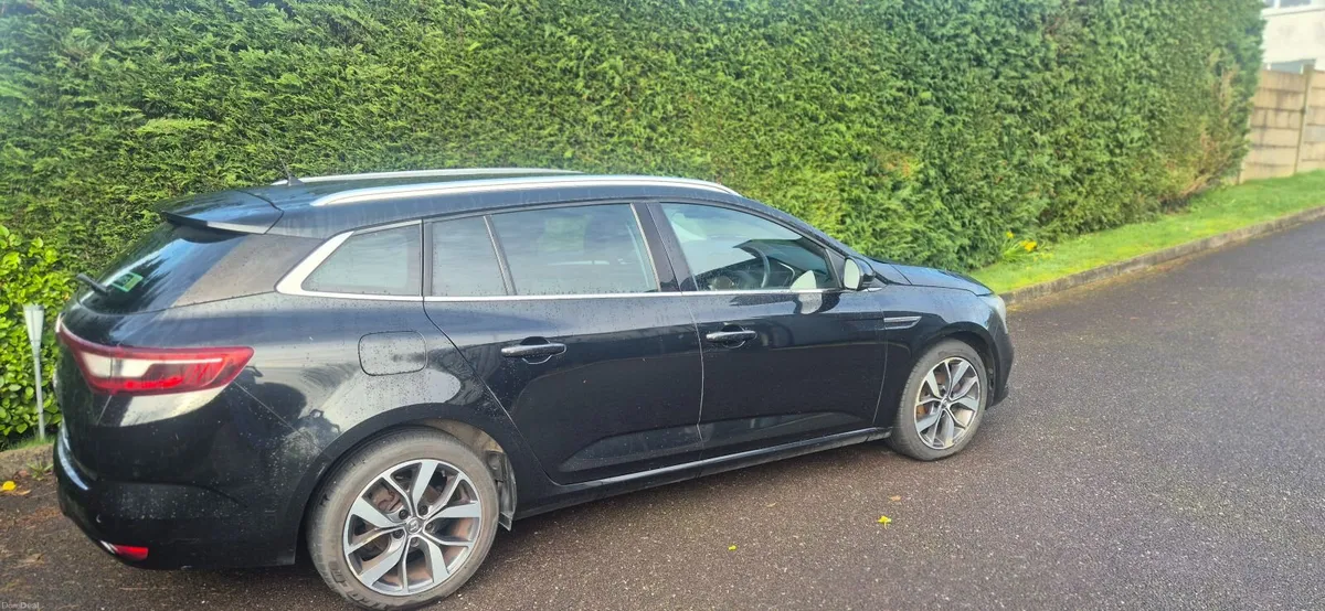 Renault Megane 2017 SPORT TOURER DYNAMIQUE IV 5DR - Image 4