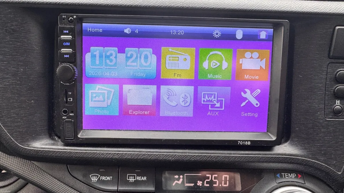 Toyota Aqua 2015 - Image 3