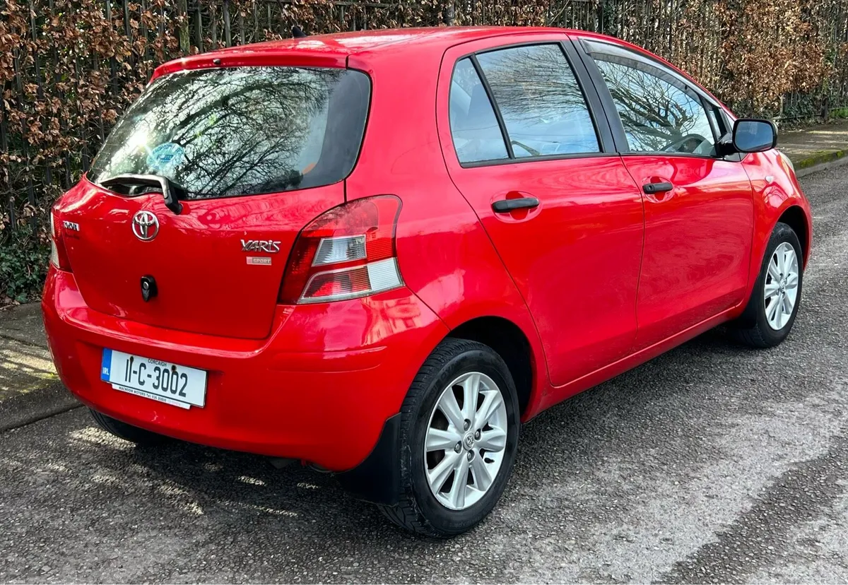 Toyota yaris - Image 3