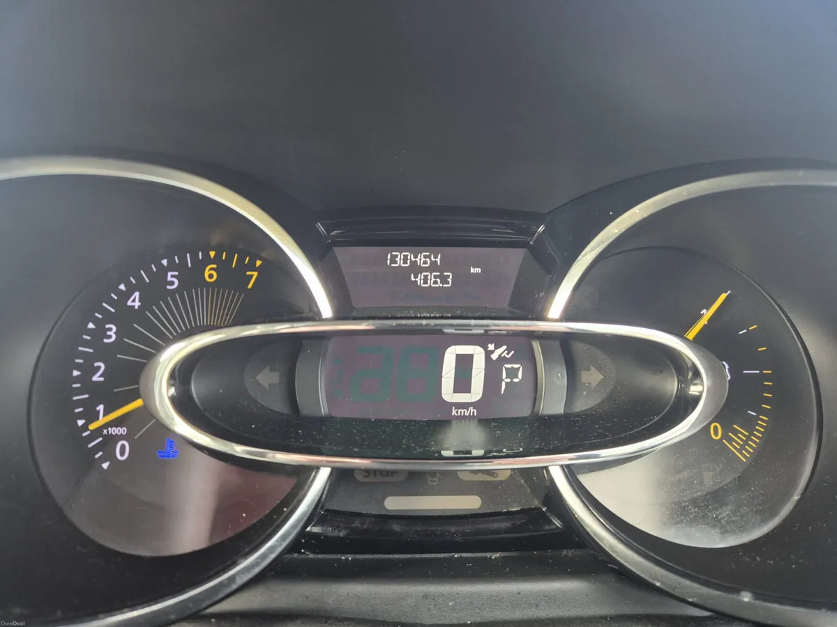 2015 RENAULT CLIO 1.2 PETROL AUTOMATIC - Image 2