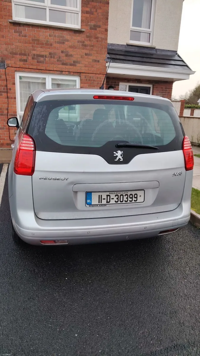 Peugeot 5008 2011 - Image 3