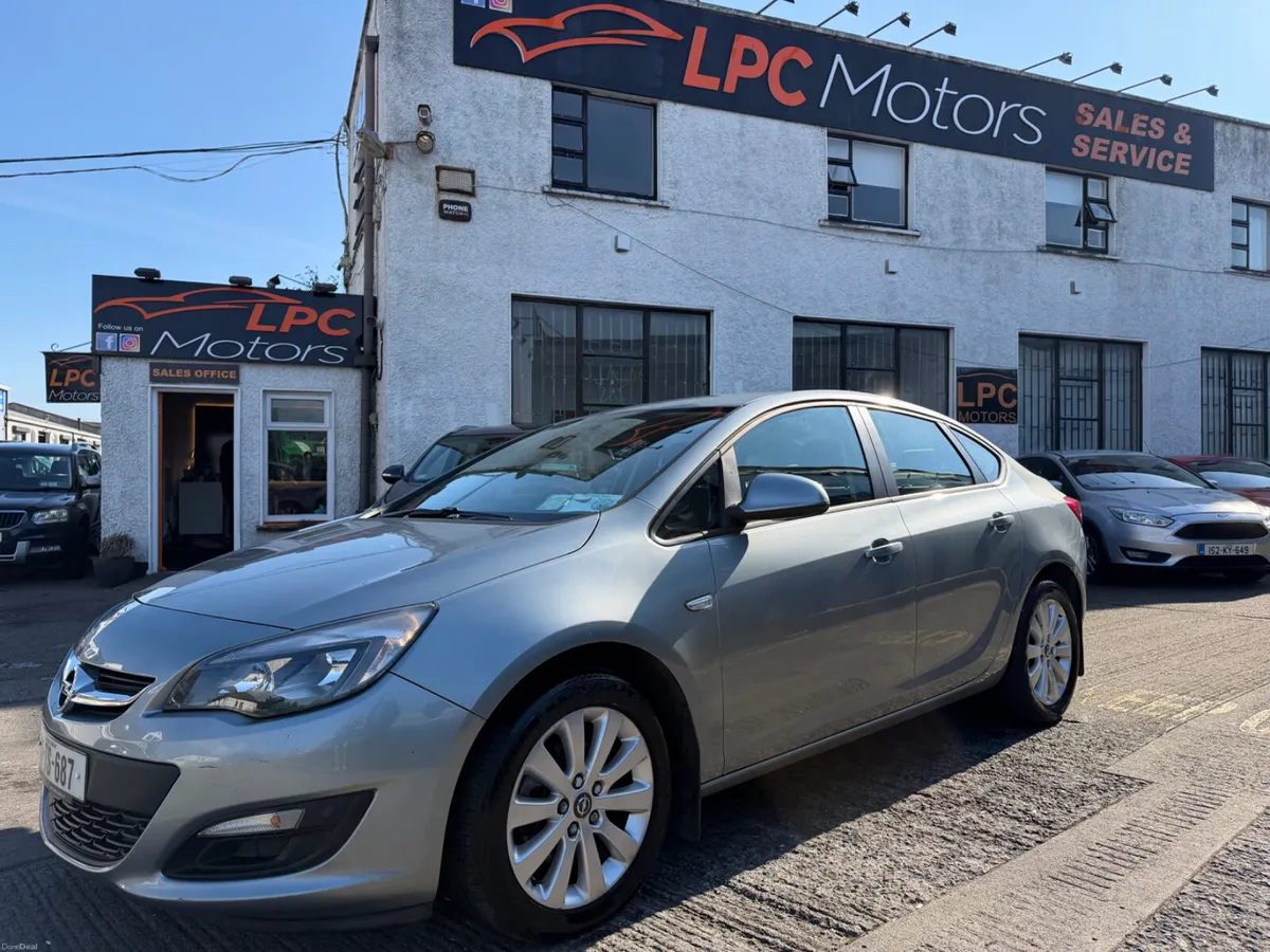 Opel Astra 2013 Low Mileage - Image 1