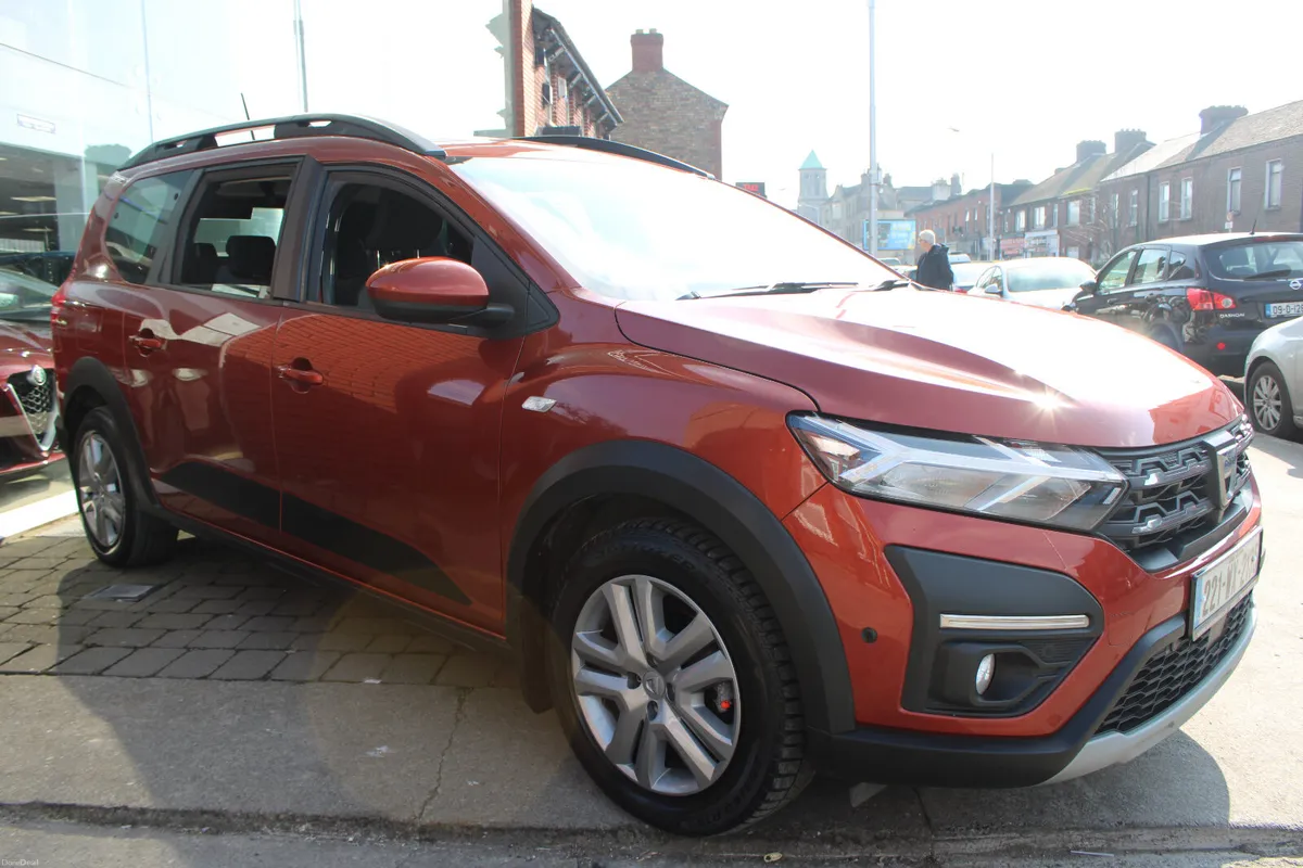 Dacia Jogger 7 SEAT 1.0 COMFORT *1 OWNER*2022 - Image 1