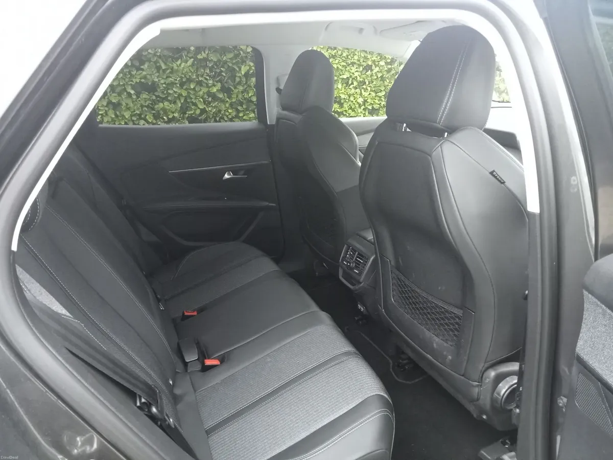 Peugeot 3008 2021 - Image 3