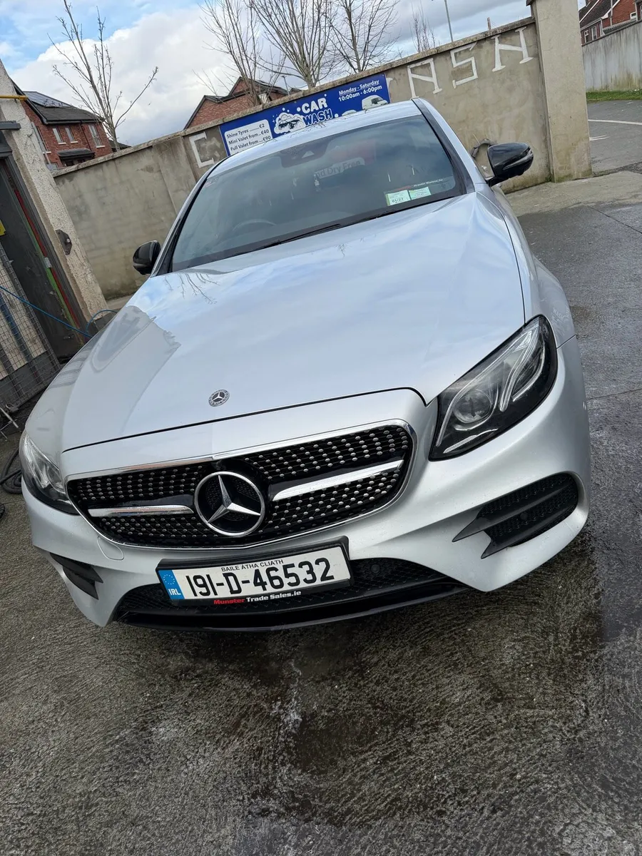 Mercedes E220d AMG line Avantgarde - Image 1