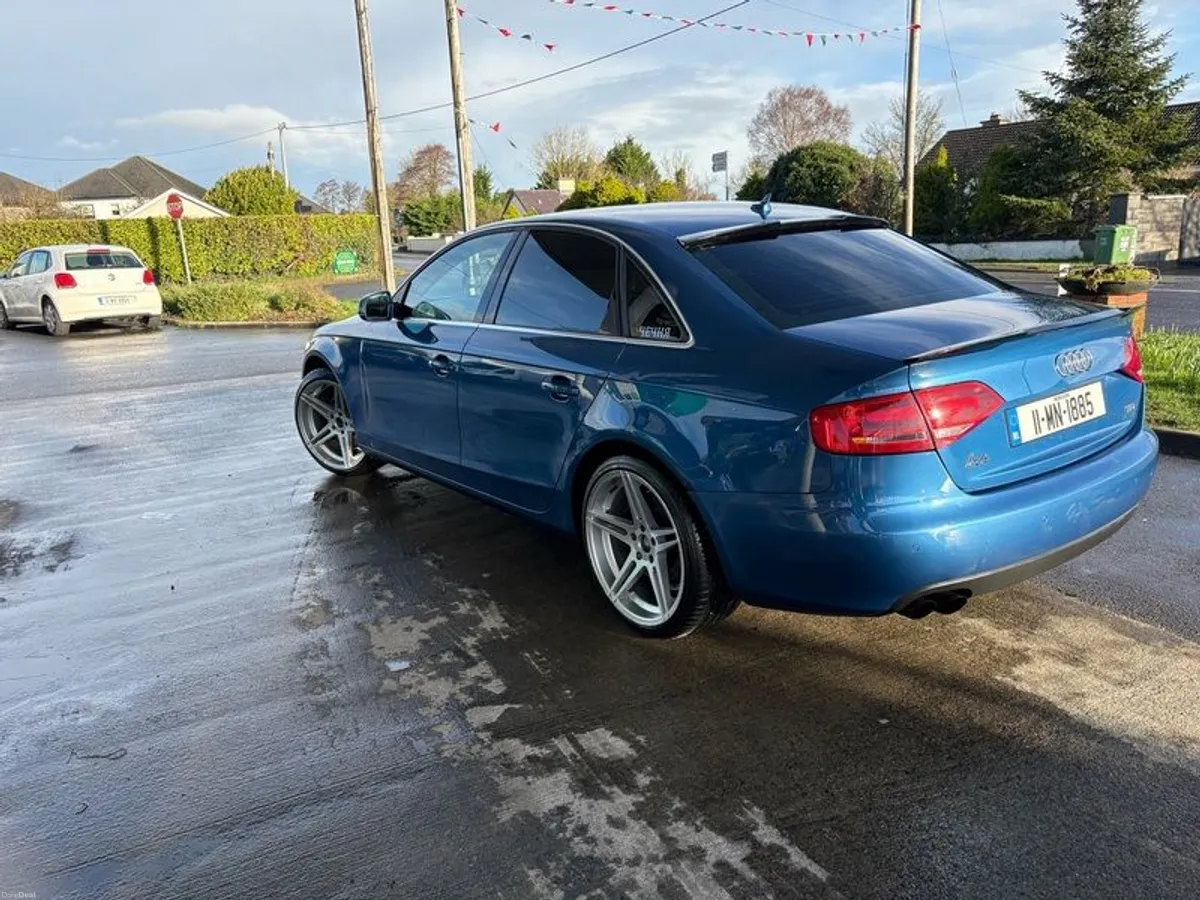 2011 Audi A4 - Image 4