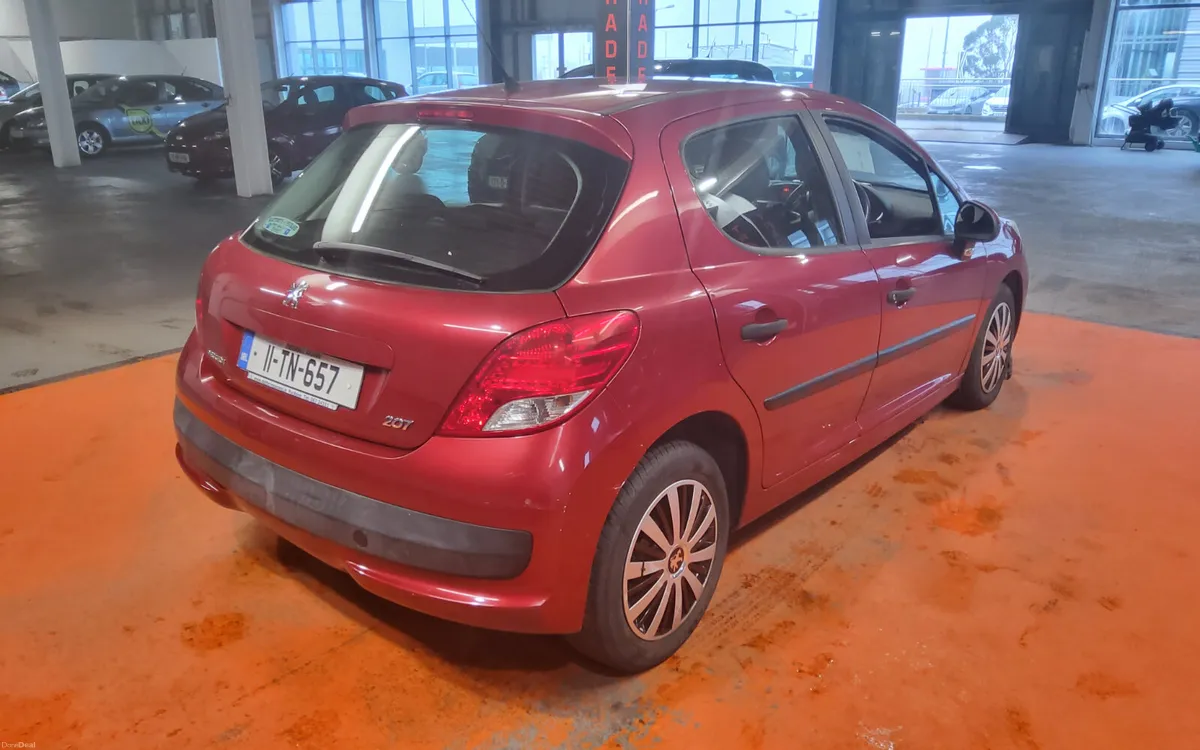 Peugeot 207 2011 - Image 3