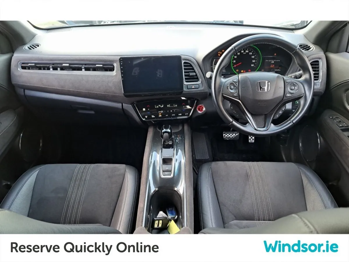 Honda Vezel HYBRID AUTO - Image 4