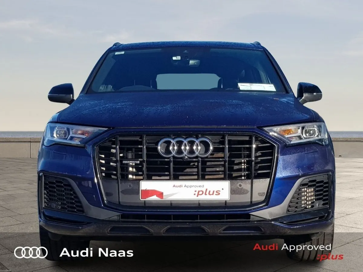 Audi Q7 55 TFSI e S-Line - Image 2