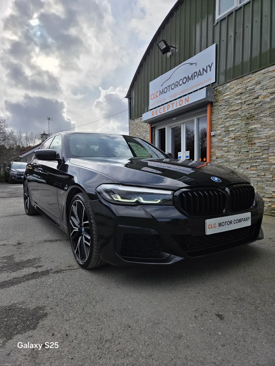 2021 BMW 530e xdrive - Image 3