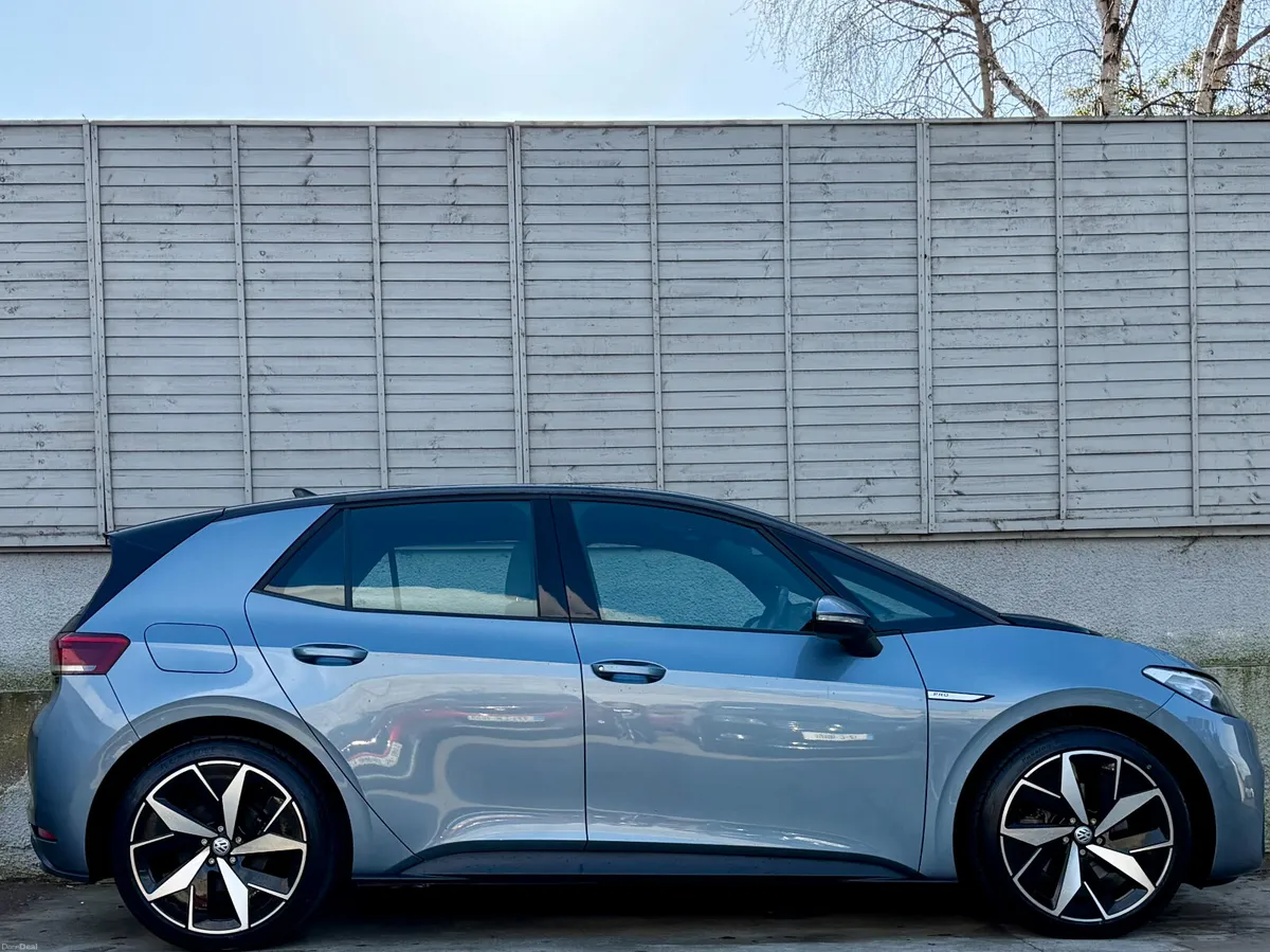VOLKSWAGEN ID.3 2023 LIFE PRO PERFORMANCE / 58 KWH - Image 2