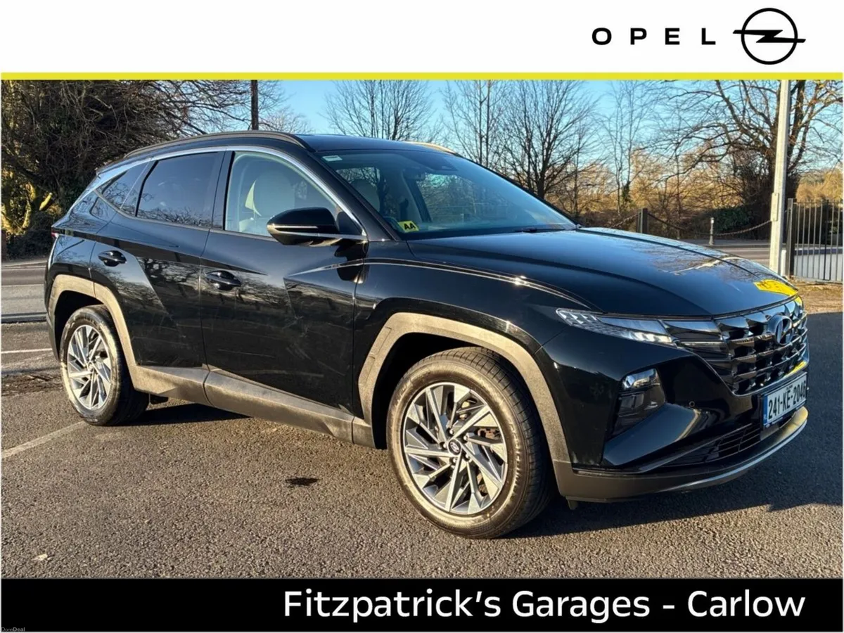 Hyundai Tucson 2WD Executive Plus MARCH MADNESS SA - Image 3