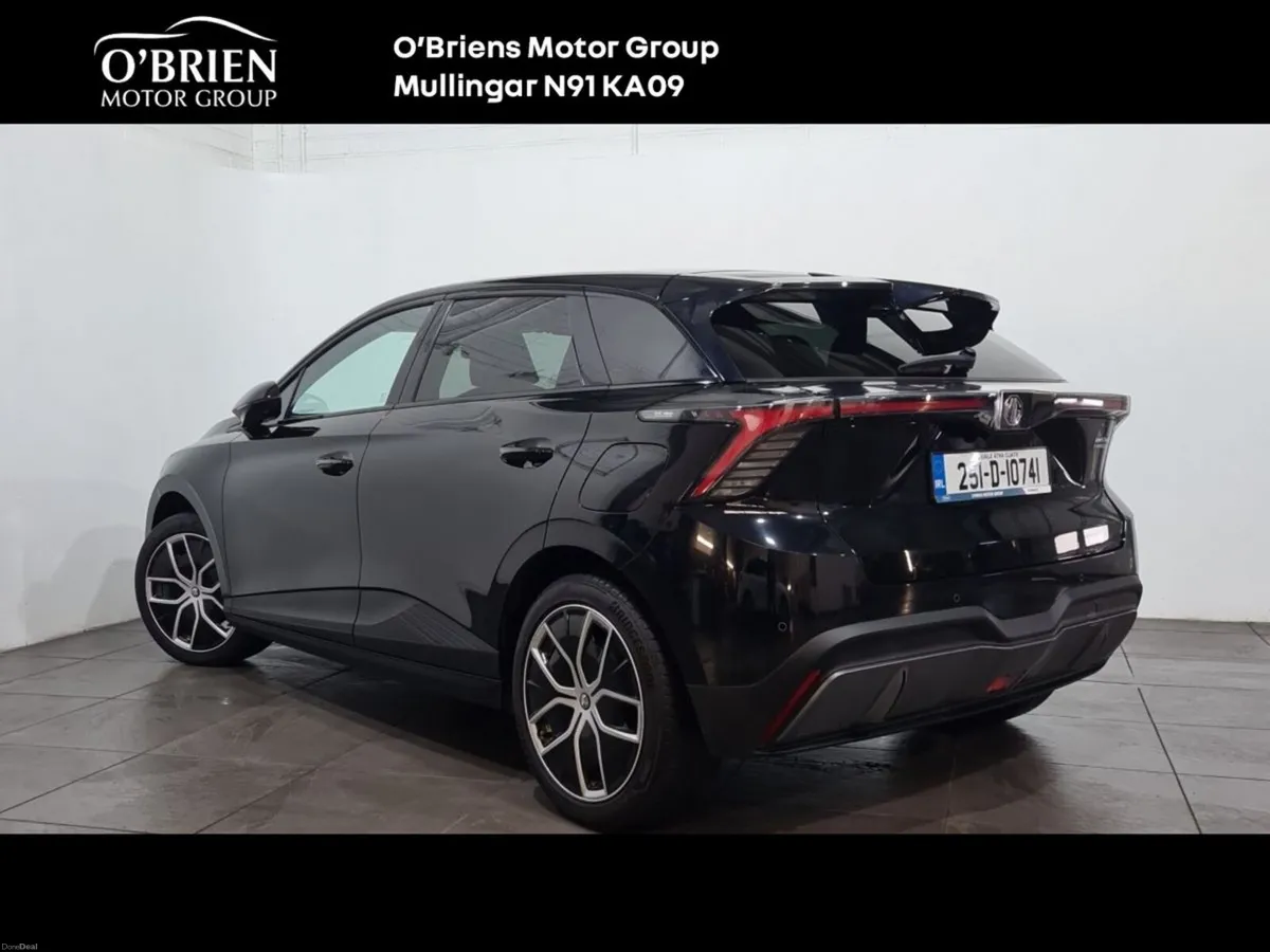 MG MG4 MG4 LR Exclusive - Image 3