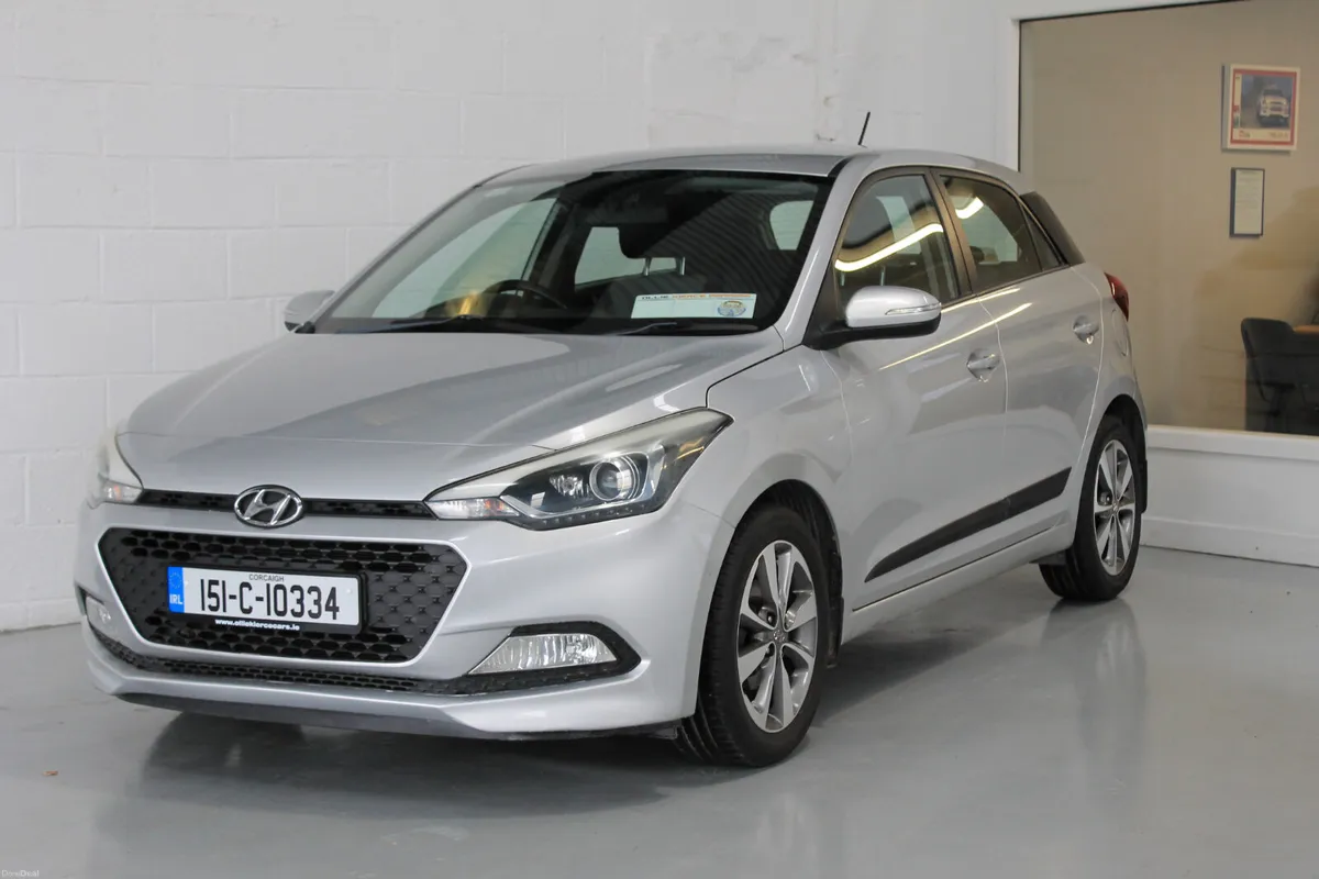 Hyundai i20 2015, Deluxe 1.2 petrol - Image 1