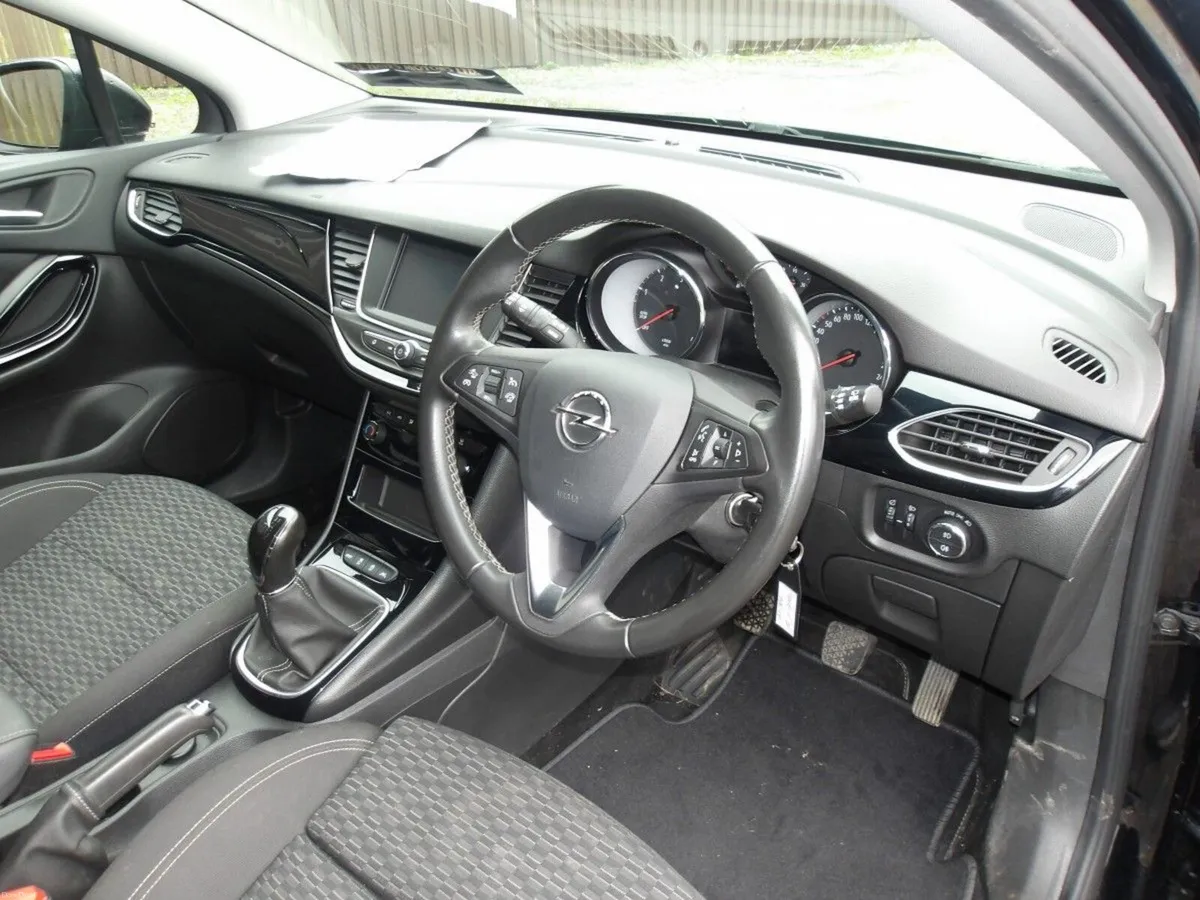 Opel Astra + SRI 1.6 CDTI 6SPEED - Image 4