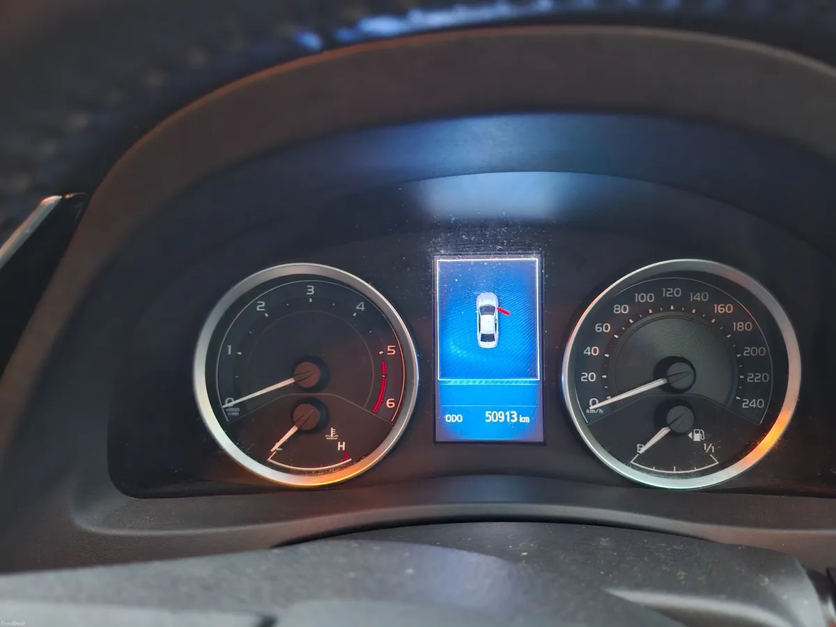 Toyota Corolla 2017 - Image 4