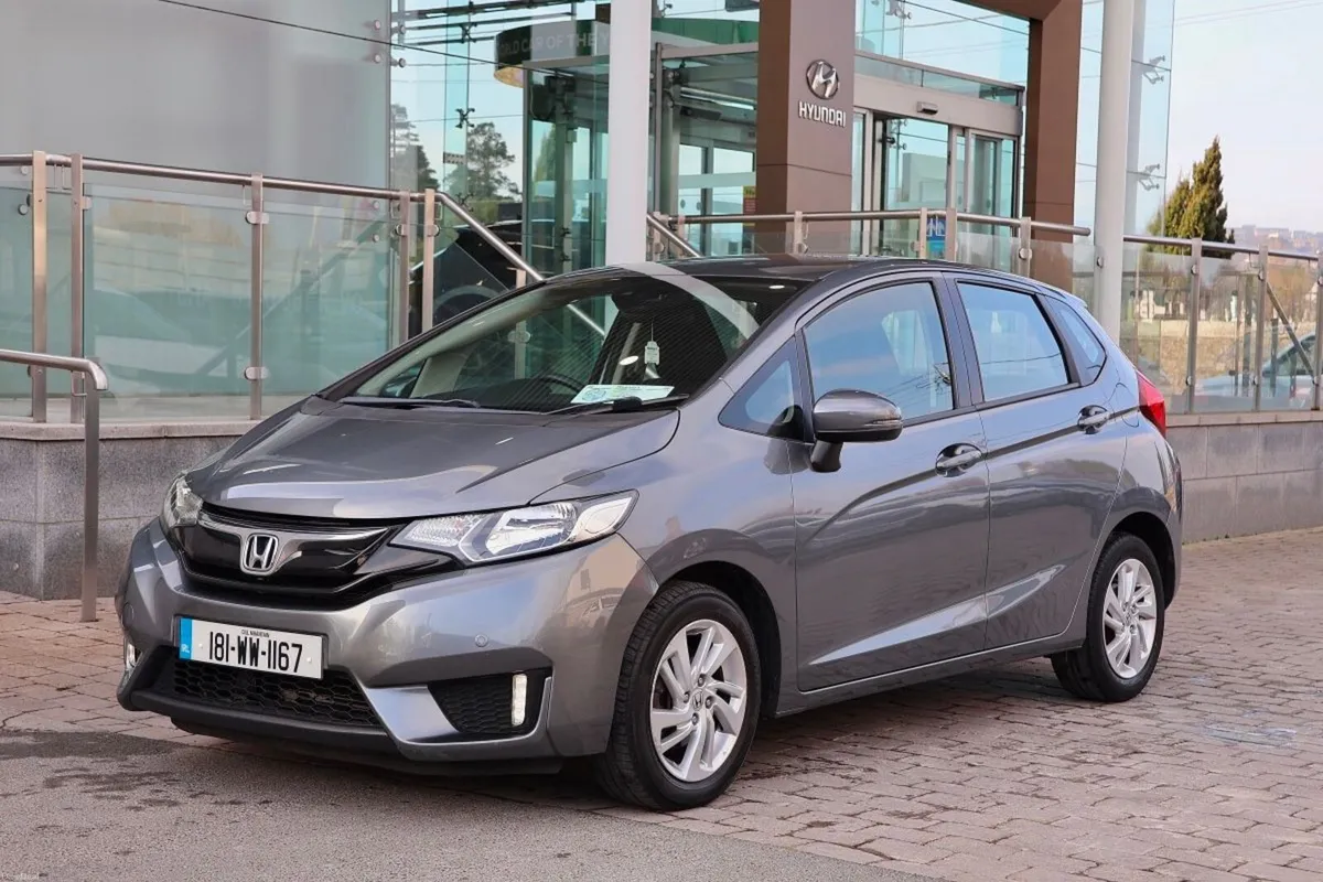 Honda Jazz 1.3 i-VTEC ES - Image 1