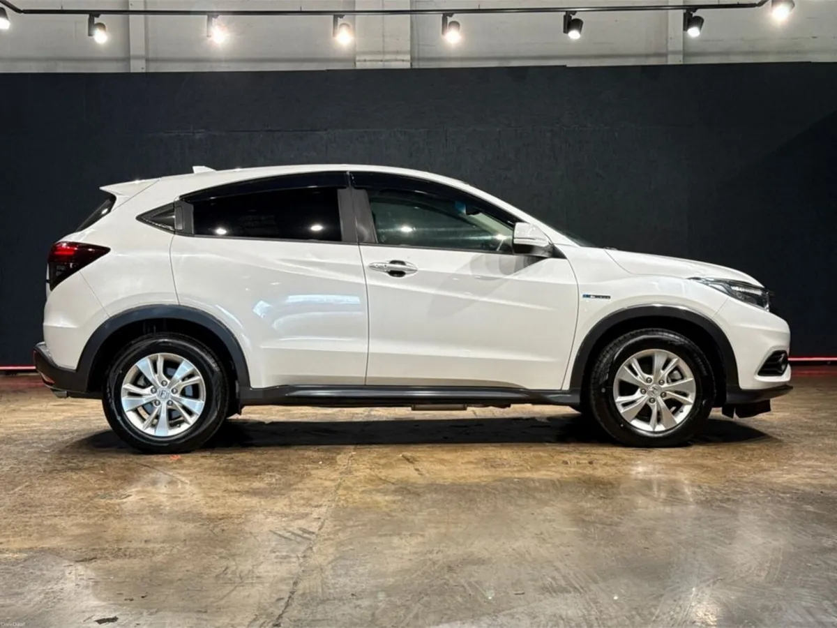 Honda Vezel 1.5 AUTOMATIC - ALLOY WHEELS - MULTI F - Image 3