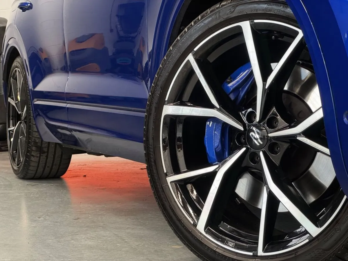 Volkswagen Touareg 3 0TSI R 462PS 5DR - Image 2