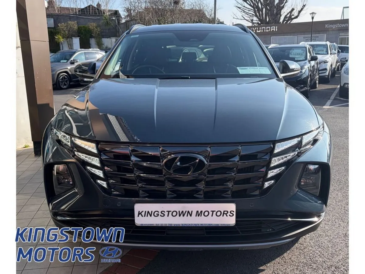 Hyundai Tucson Executive Plus PHEV - Image 2