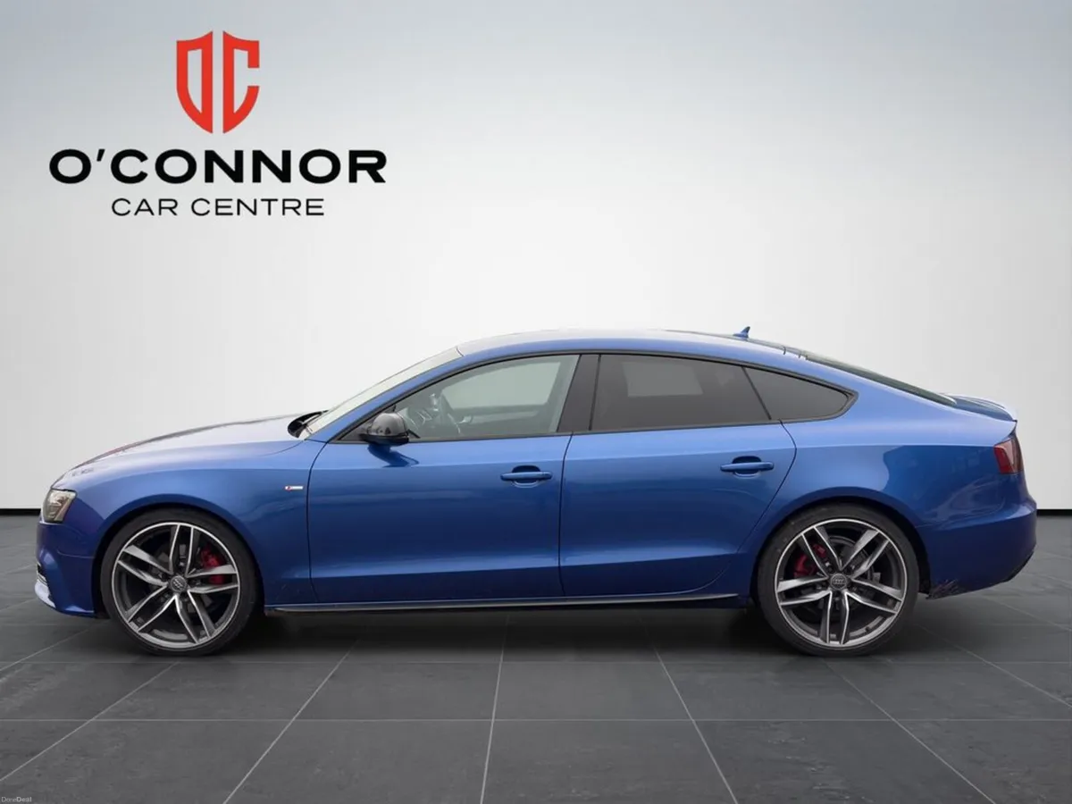 Audi A5 "Sleek coupe looks, five-door practicality - Image 3