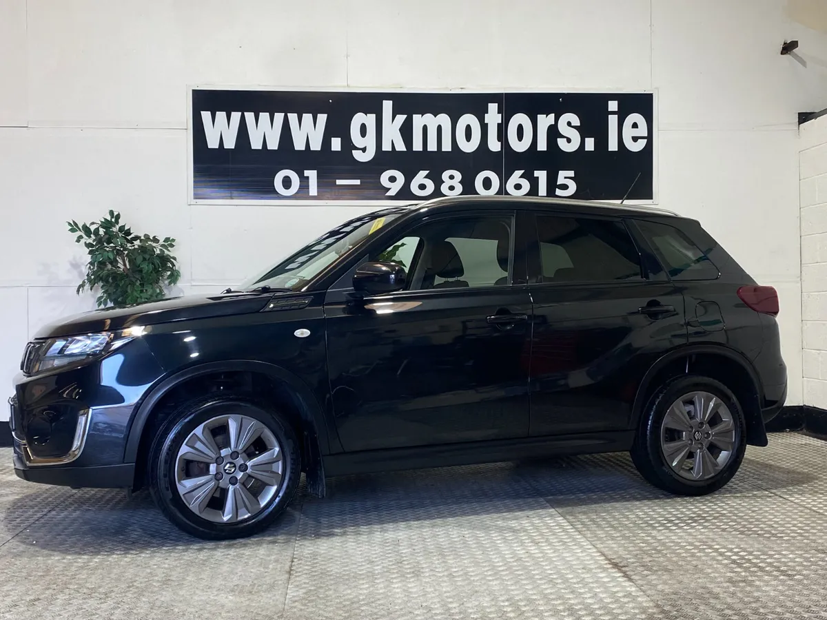 Suzuki Vitara 2022//AUTOMATIC//HYBRID/// - Image 3